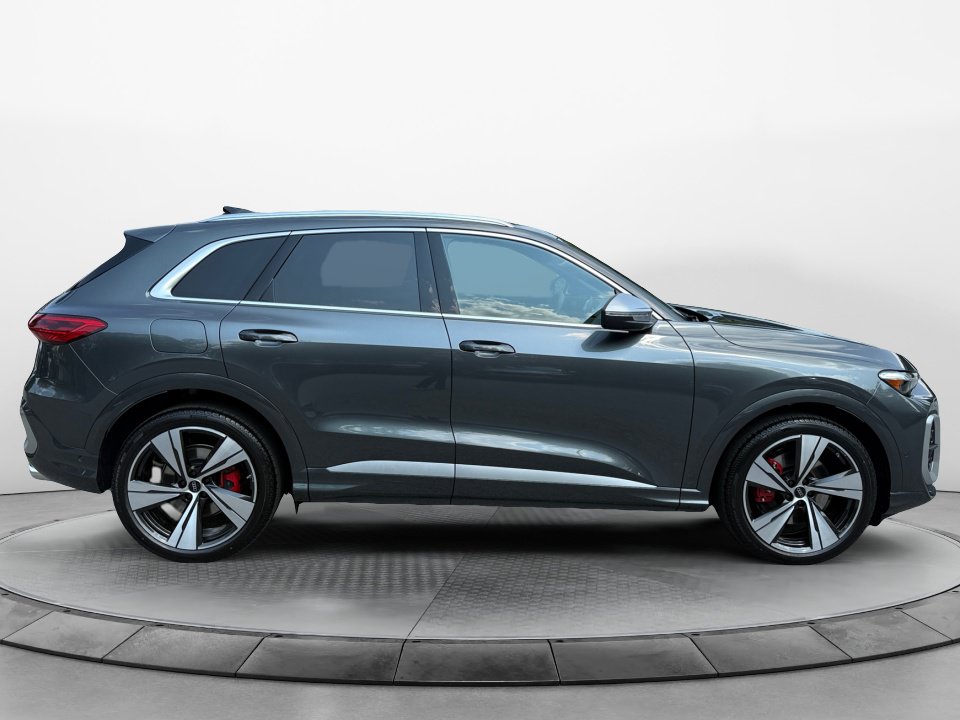 New 2026 Audi SQ5 Premium Plus AWD/4WD image 8