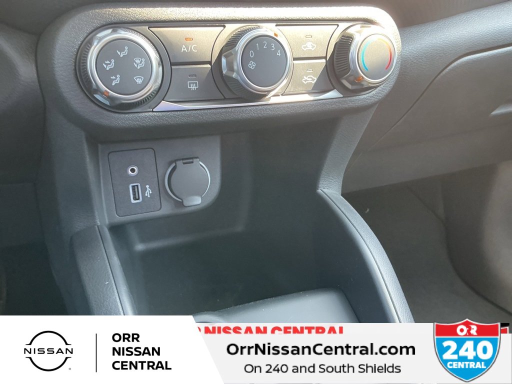 New 2025 Nissan Kicks Play S image 23