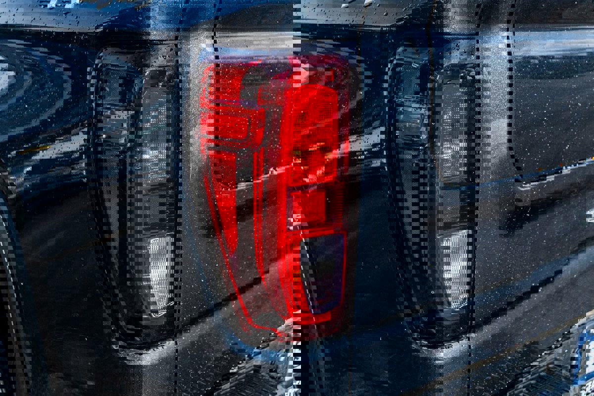 Used 2023 GMC Sierra 1500 SLE image 8