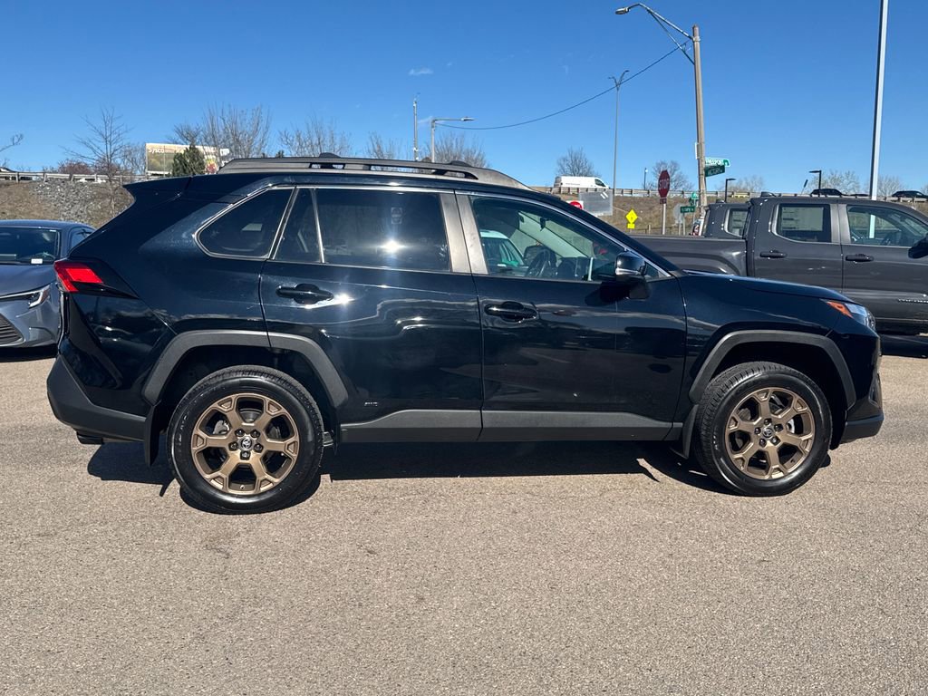 Used 2023 Toyota RAV4 AWD Hybrid image 8