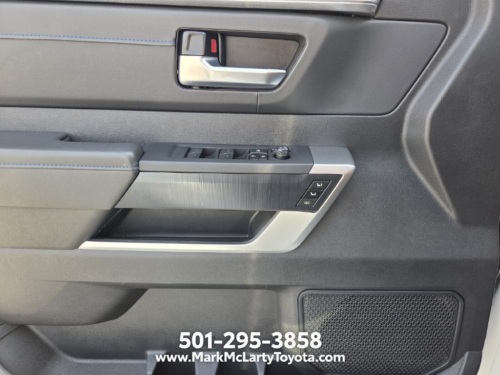 Used 2024 Toyota Sequoia Platinum AWD/4WD image 32