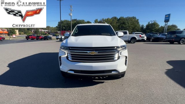 Used 2024 Chevrolet Suburban High Country w/ Advanced Technology Package AWD/4WD image 6