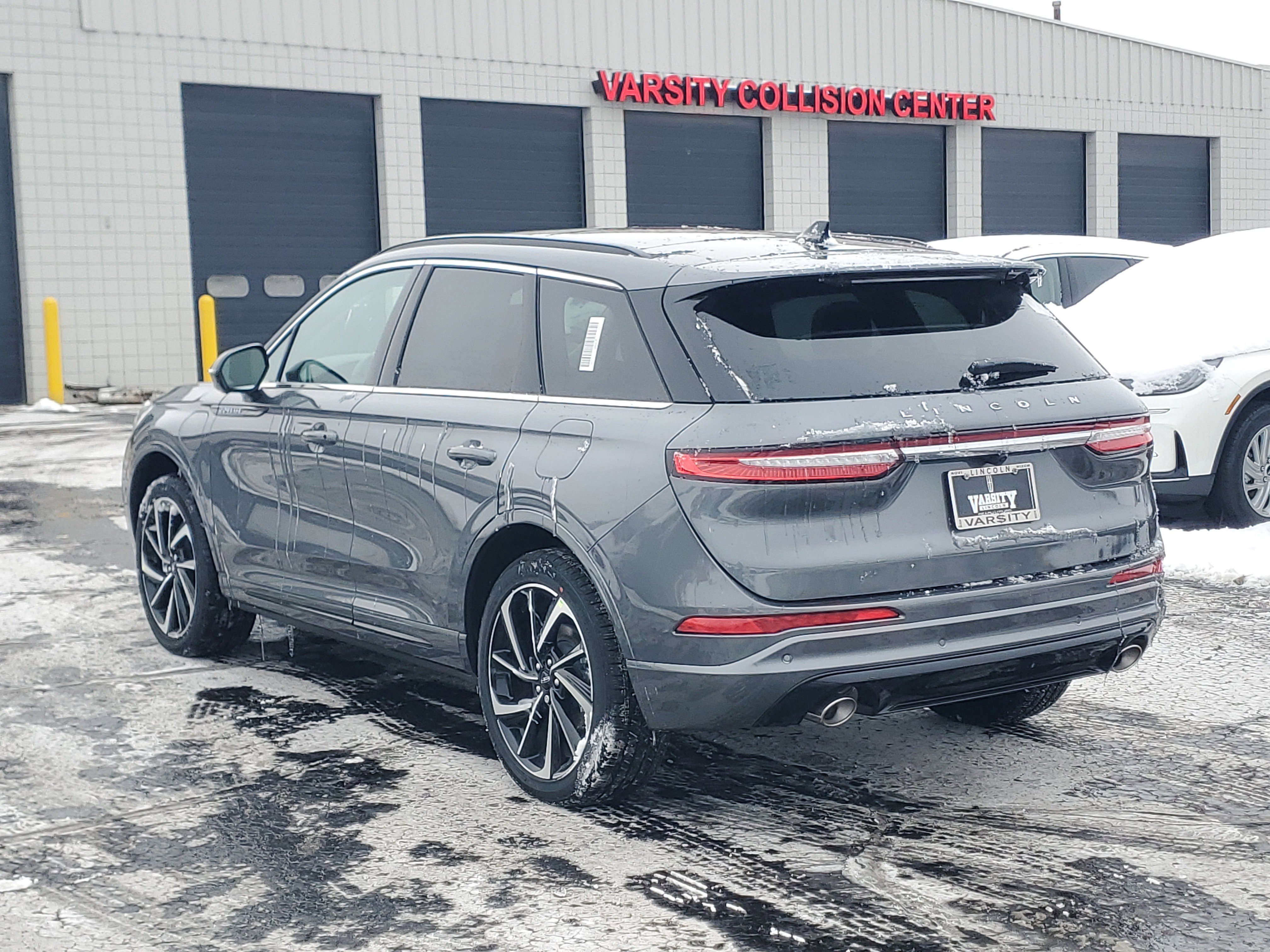 New 2026 Lincoln Corsair Grand Touring image 3