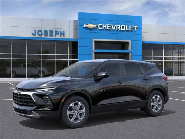 New 2026 Chevrolet Blazer LT FWD video 2