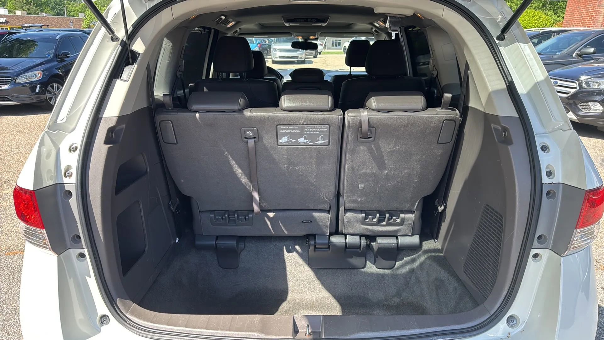 Used 2016 Honda Odyssey Touring image 14