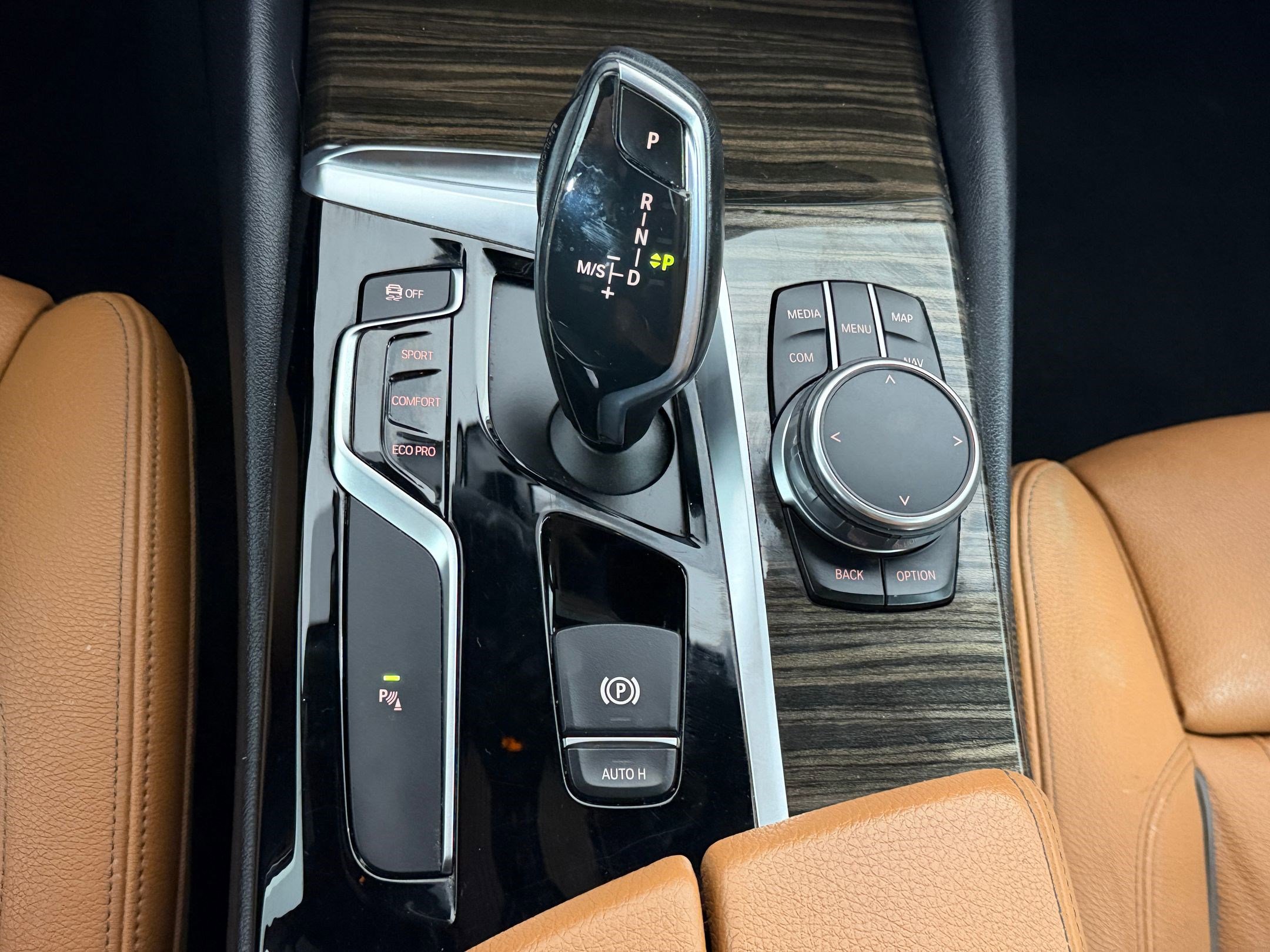 Used 2018 BMW 530i RWD image 16