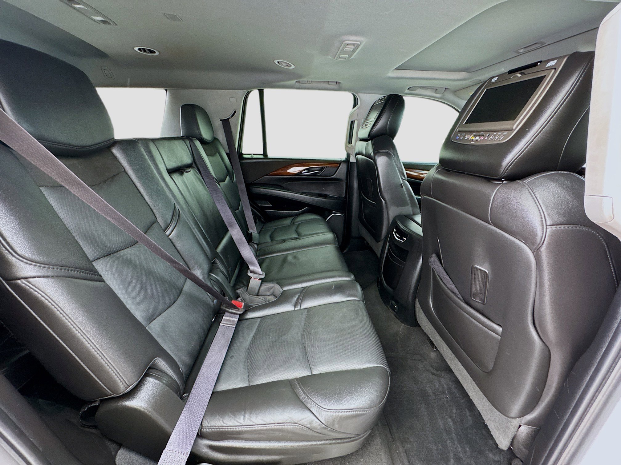 Used 2016 Cadillac Escalade Luxury image 20