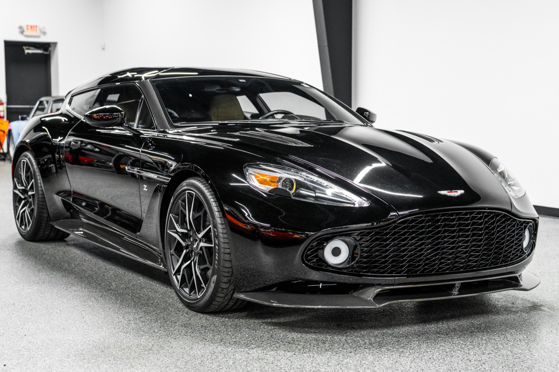 Used 2019 Aston Martin Vanquish Zagato RWD image 3