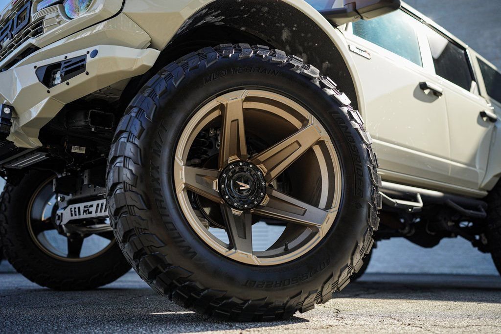 Used 2025 Ford Bronco Big Bend image 17