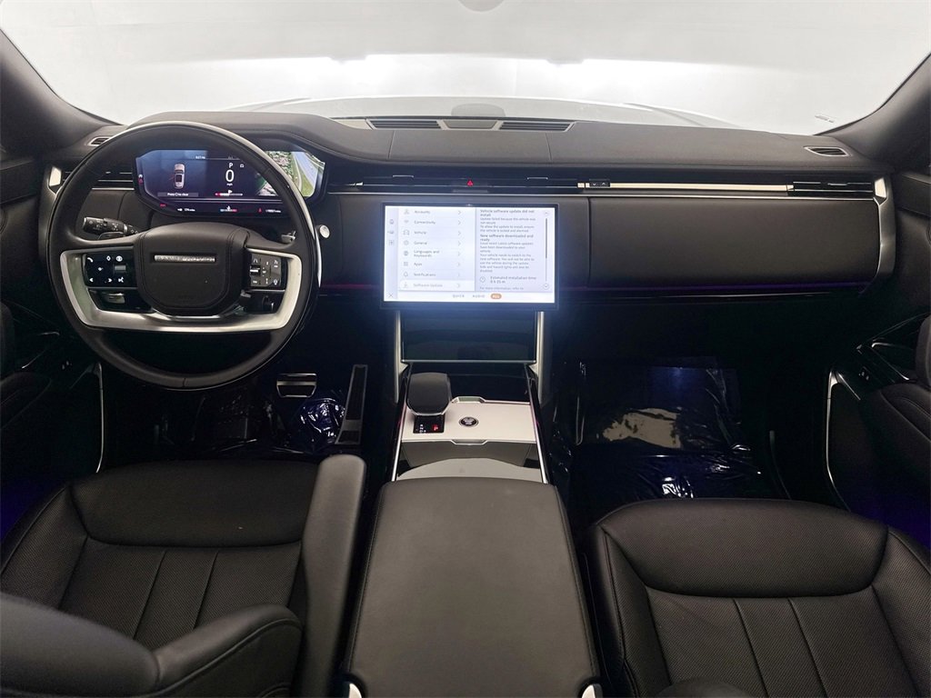 Used 2024 Land Rover Range Rover Long Wheelbase SE image 22