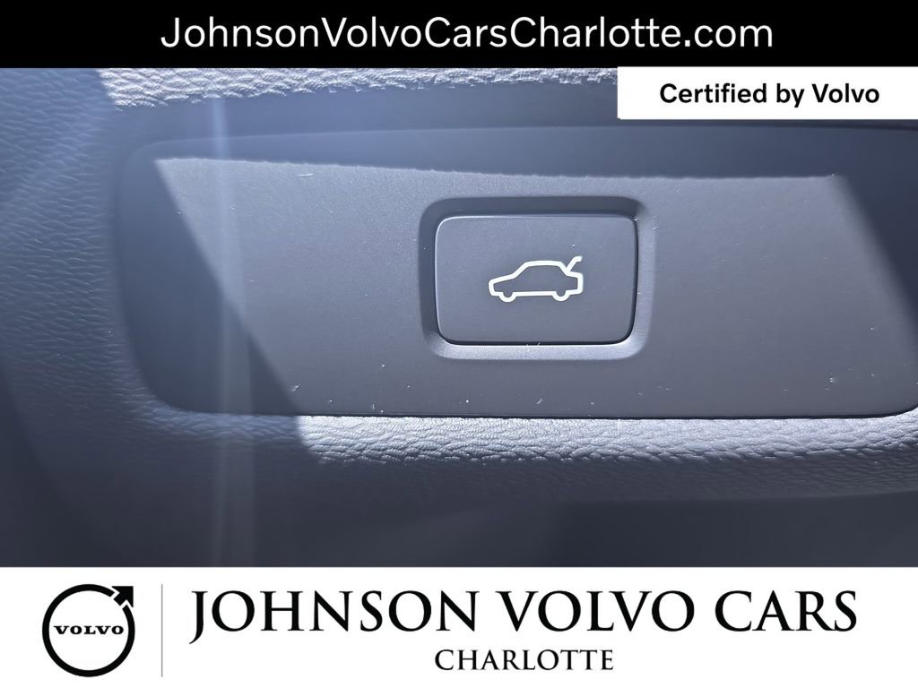 Certified 2025 Volvo XC60 B5 Core AWD/4WD image 27