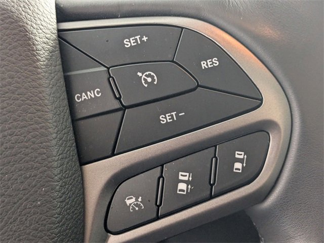 Used 2019 Jeep Cherokee Limited w/ Technology Group image 18