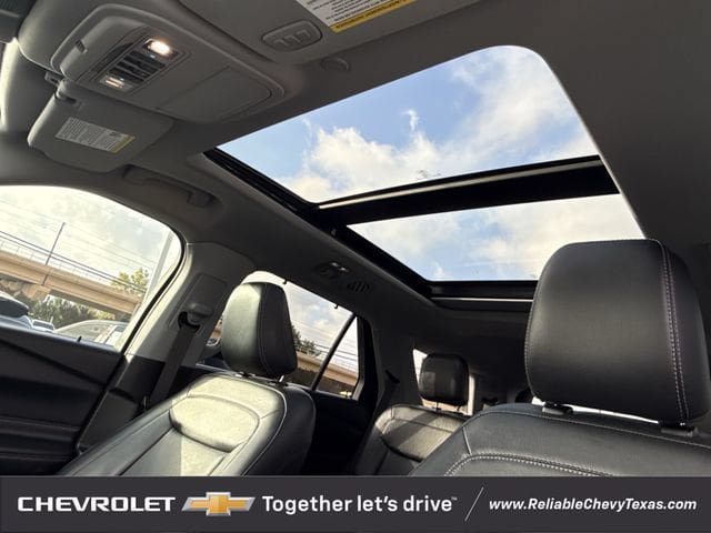 Used 2021 Ford Explorer Limited w/ Equipment Group 301A RWD image 32