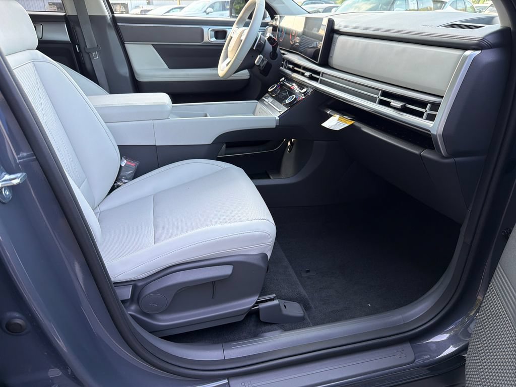 New 2027 Hyundai Santa Fe SEL FWD image 13