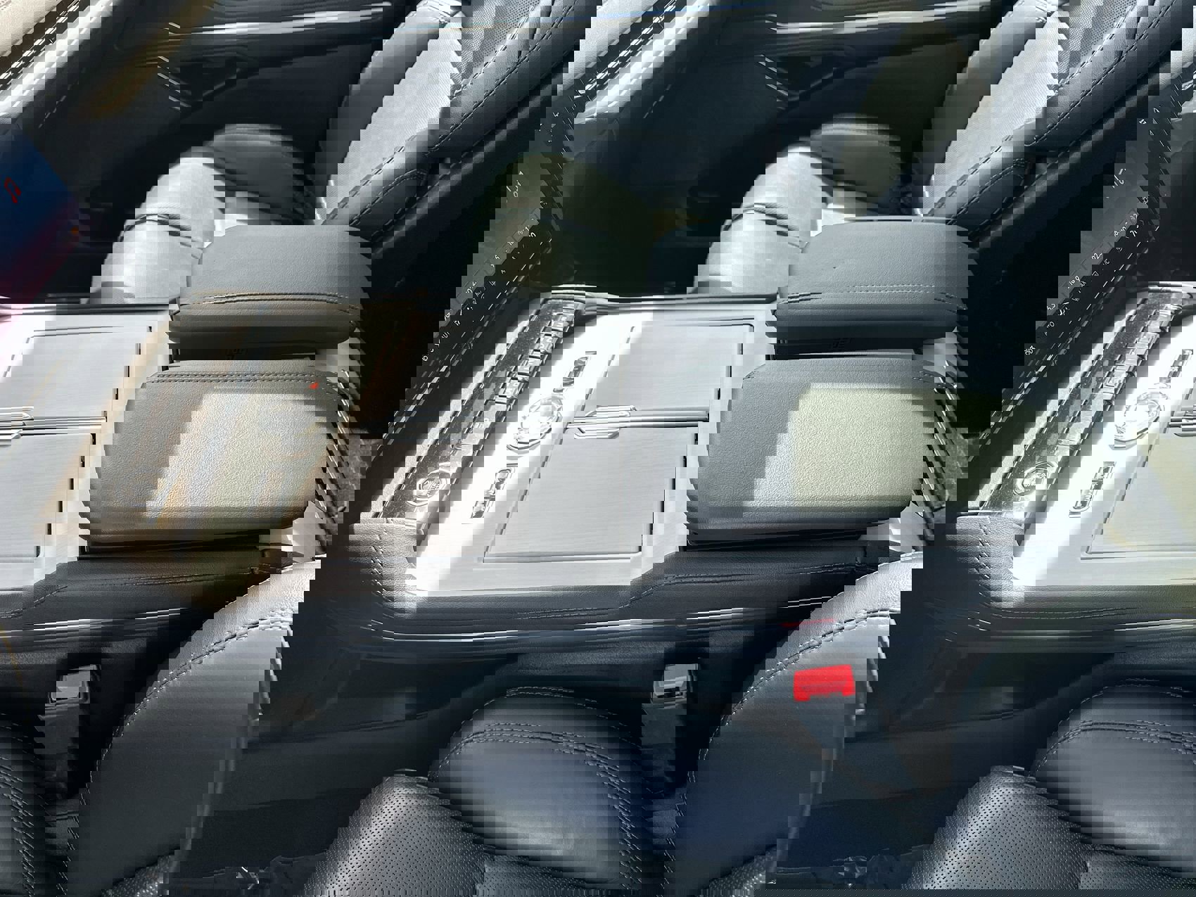 Used 2025 Lincoln Navigator Reserve image 22