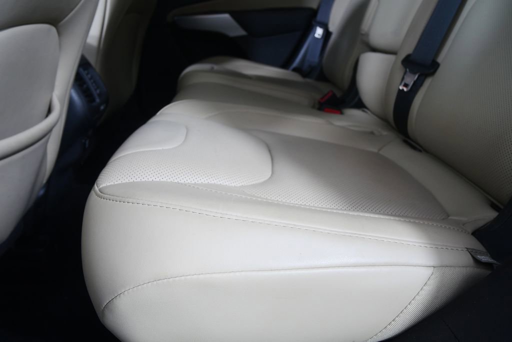 Used 2017 Jeep Cherokee Limited w/ Luxury Group image 14