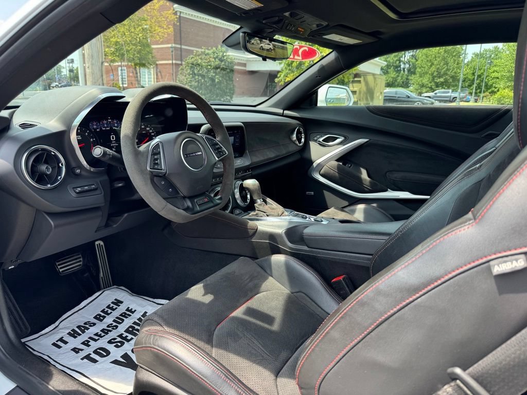 Used 2022 Chevrolet Camaro ZL1 RWD image 14