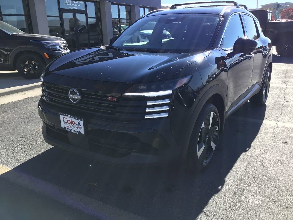 New 2026 Nissan Kicks SR w/ Cold Weather Package image 2