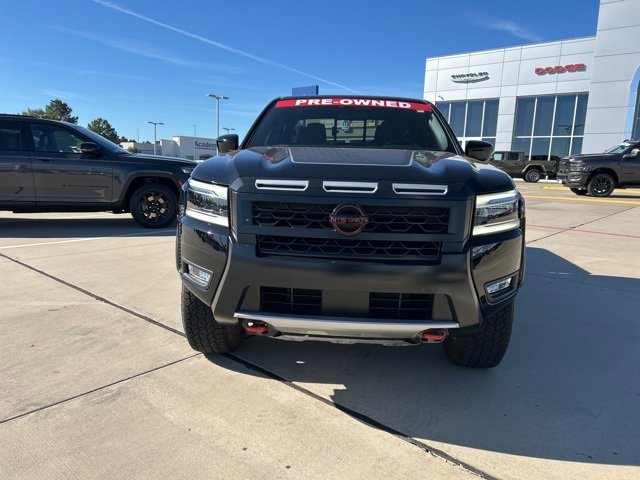 Used 2025 Nissan Frontier PRO-4X w/ Black Accent Package image 2