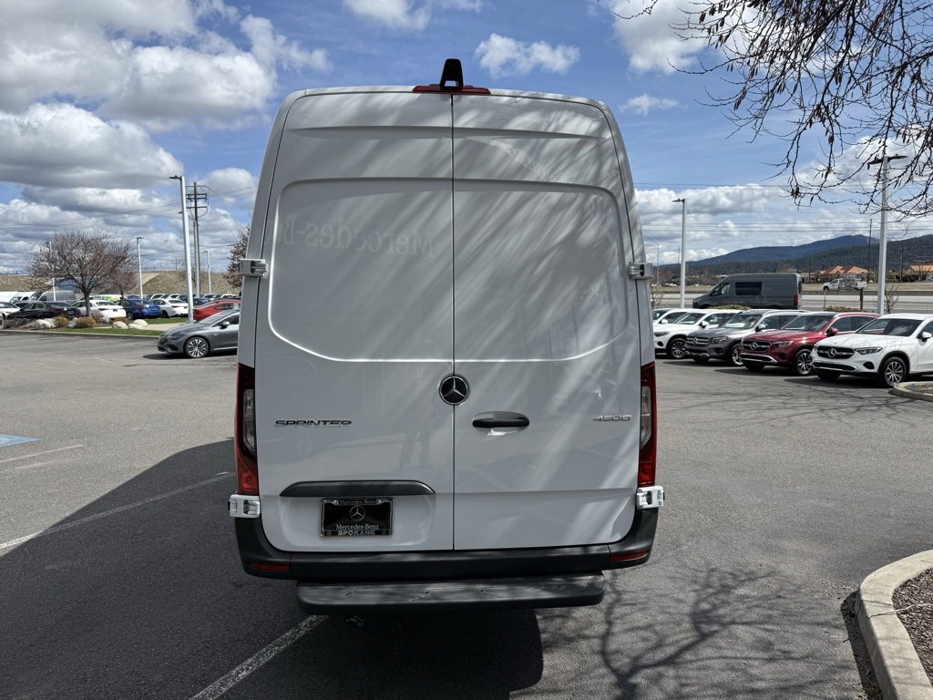 New 2025 Mercedes-Benz Sprinter 4500 image 4