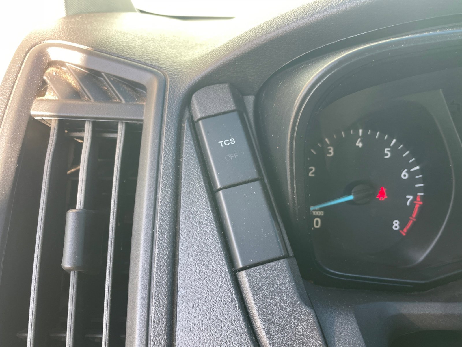 Certified 2019 Ford Transit 350 XLT image 29