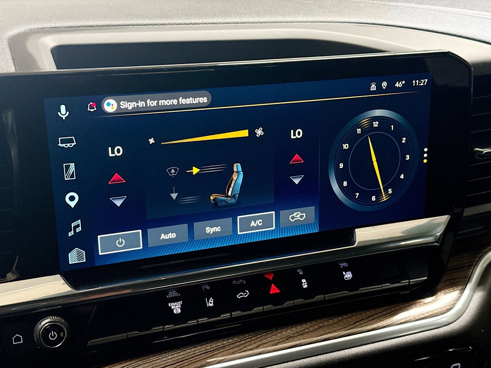 Used 2025 Chevrolet Silverado 2500 LT w/ Convenience Package image 18