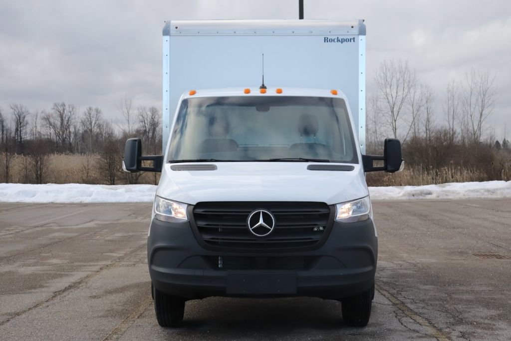 Used 2023 Mercedes-Benz Sprinter 3500 image 2