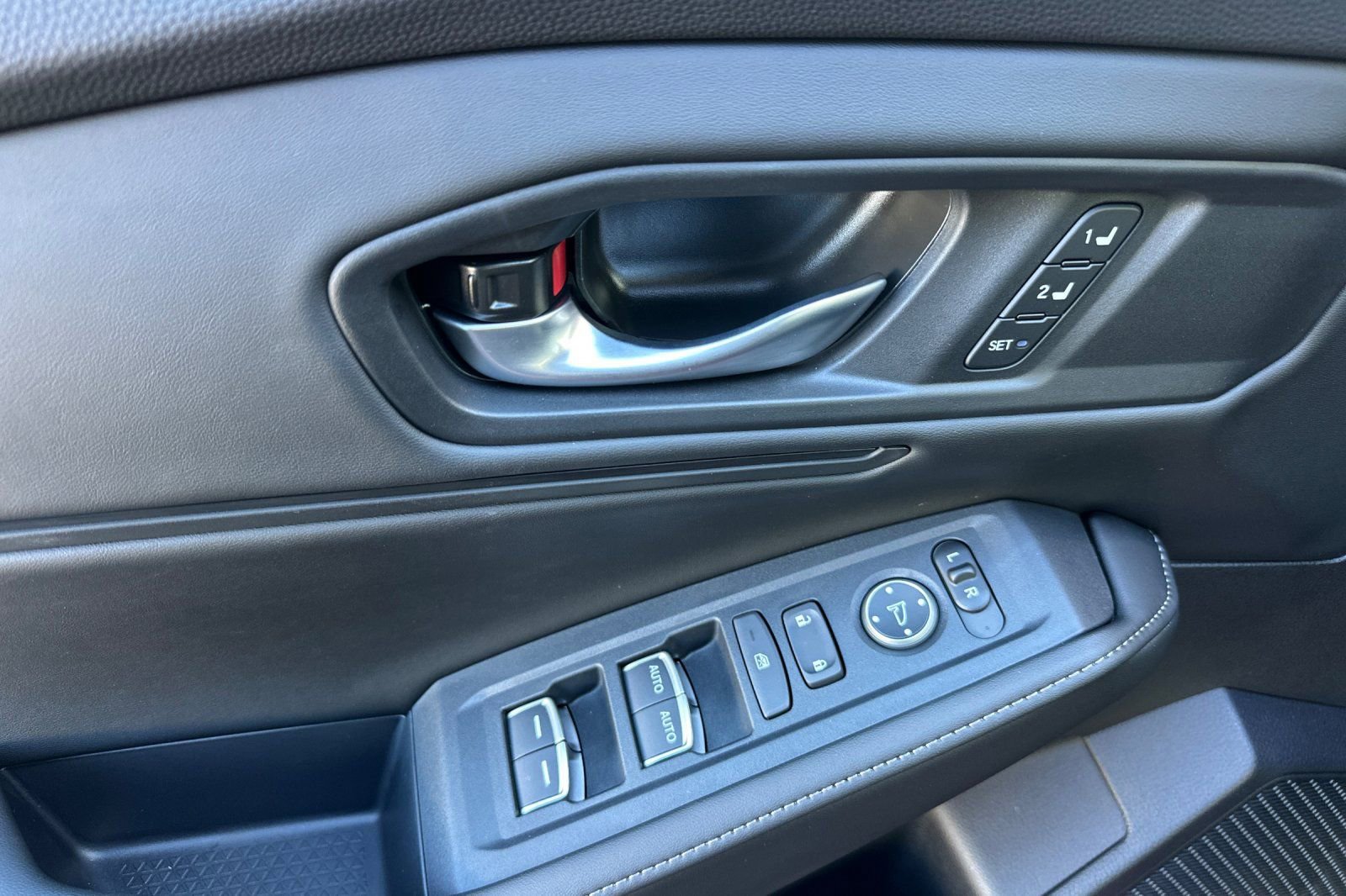 Certified 2025 Honda Accord Sport image 10