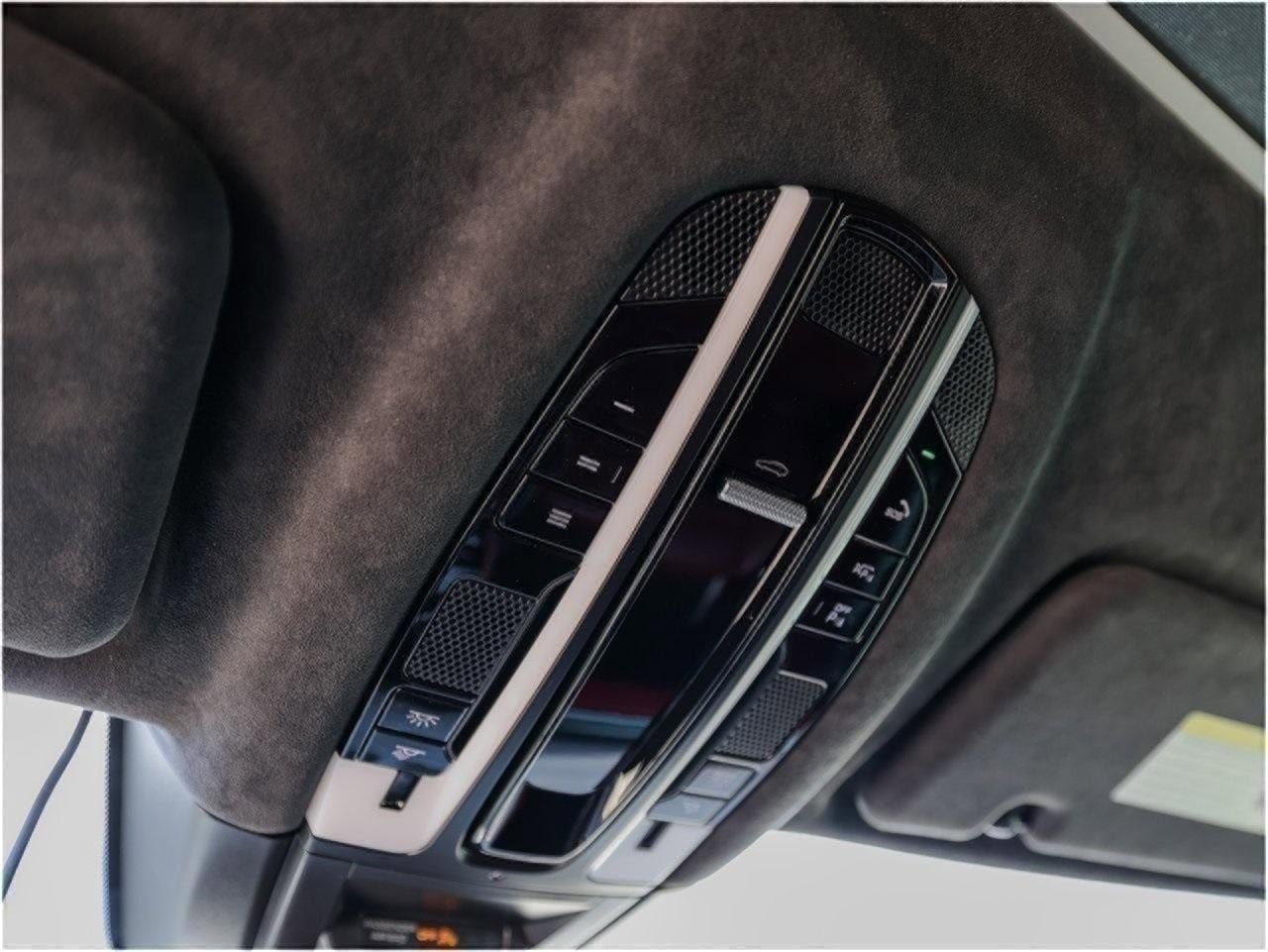 Certified 2022 Porsche Cayenne Turbo image 21