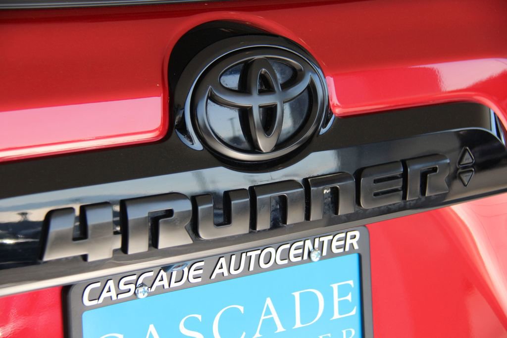 Used 2021 Toyota 4Runner Venture w/ Moonroof Package image 9