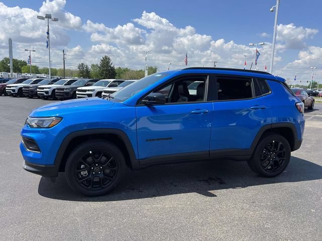 New 2026 Jeep Compass Latitude AWD/4WD image 3