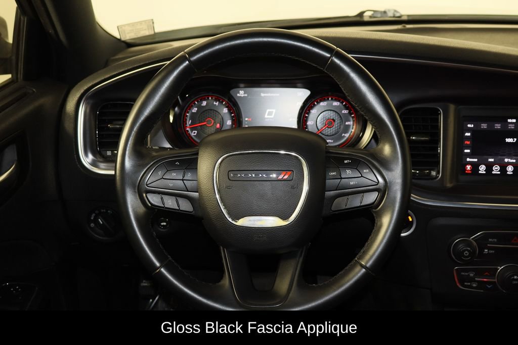 Used 2018 Dodge Charger SXT w/ Blacktop Package image 7