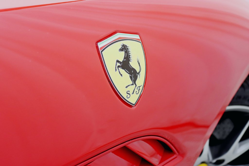 Used 2012 Ferrari California RWD image 13