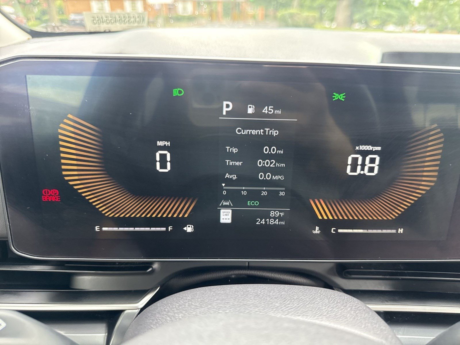 Used 2025 Kia Carnival FWD image 17