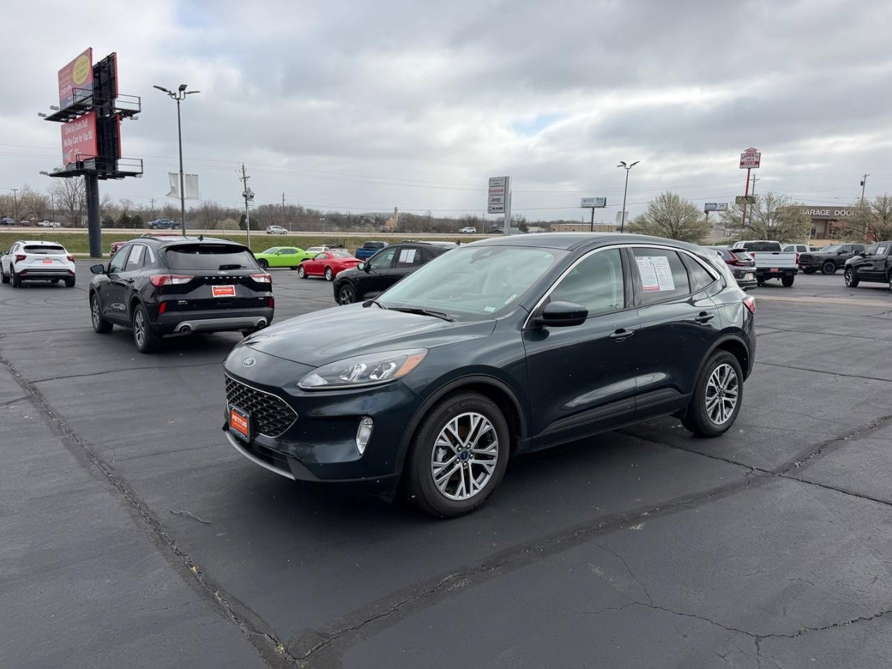 Used 2022 Ford Escape SEL w/ Technology Package image 6