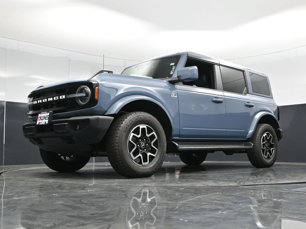 Used 2025 Ford Bronco Outer Banks AWD/4WD image 56