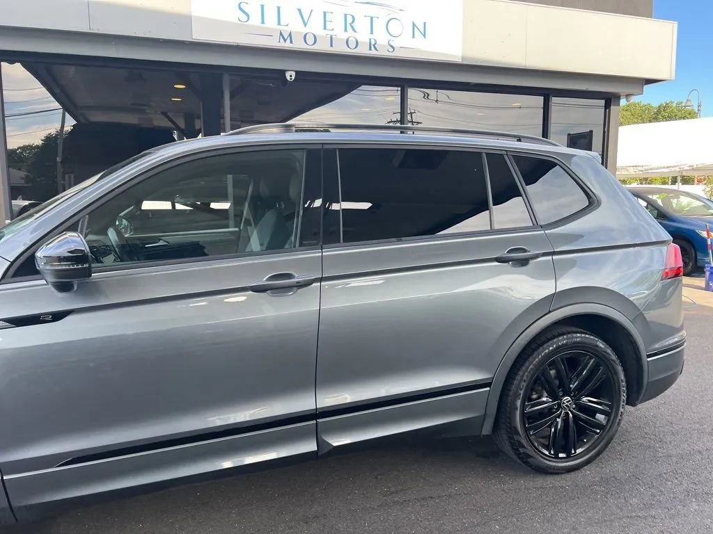 Used 2022 Volkswagen Tiguan SE R-Line image 5