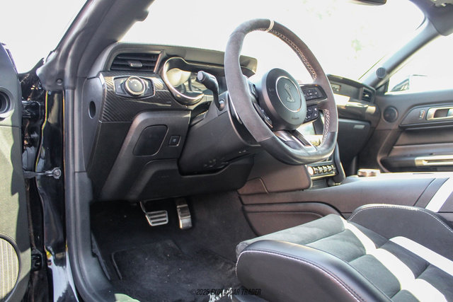Used 2022 Ford Mustang Shelby GT500 w/ Carbon Fiber Track Pack image 26
