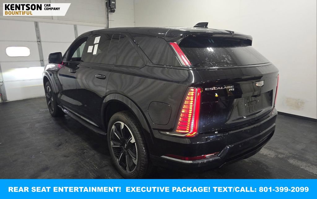 Used 2025 Cadillac Escalade IQ Sport 2 image 5