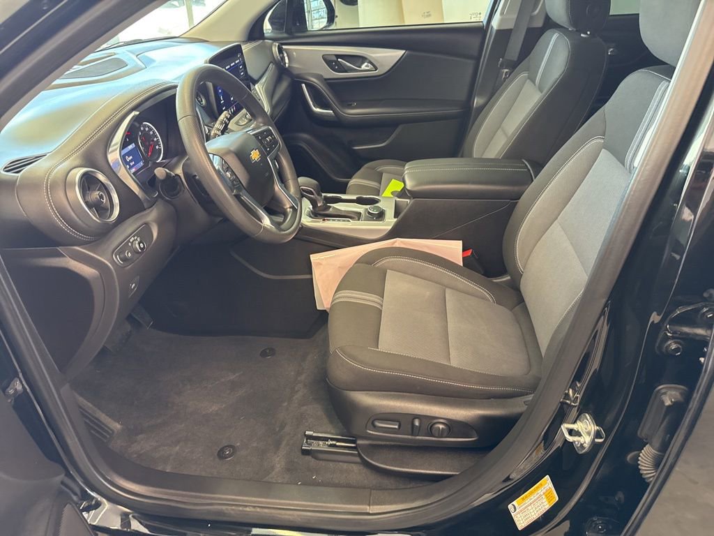 Used 2024 Chevrolet Blazer LT w/ Convenience Package AWD/4WD image 24