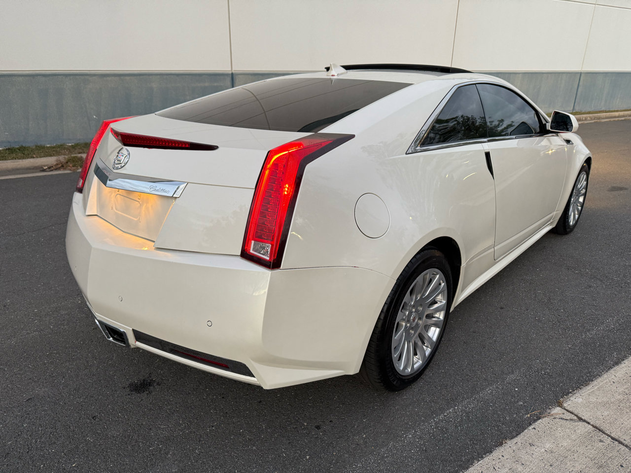 Used 2014 Cadillac CTS Premium image 4