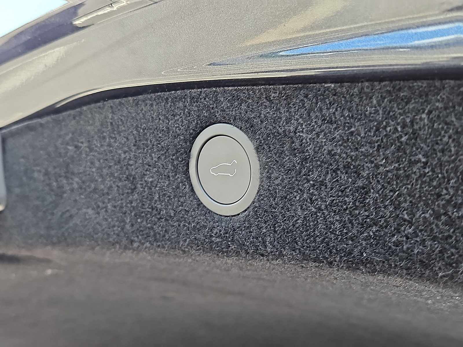 Used 2024 Tesla Model 3 Standard Range image 29