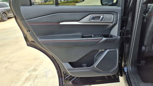 Used 2025 Ford Explorer ST-Line w/ ST-Line Street Pack image 20