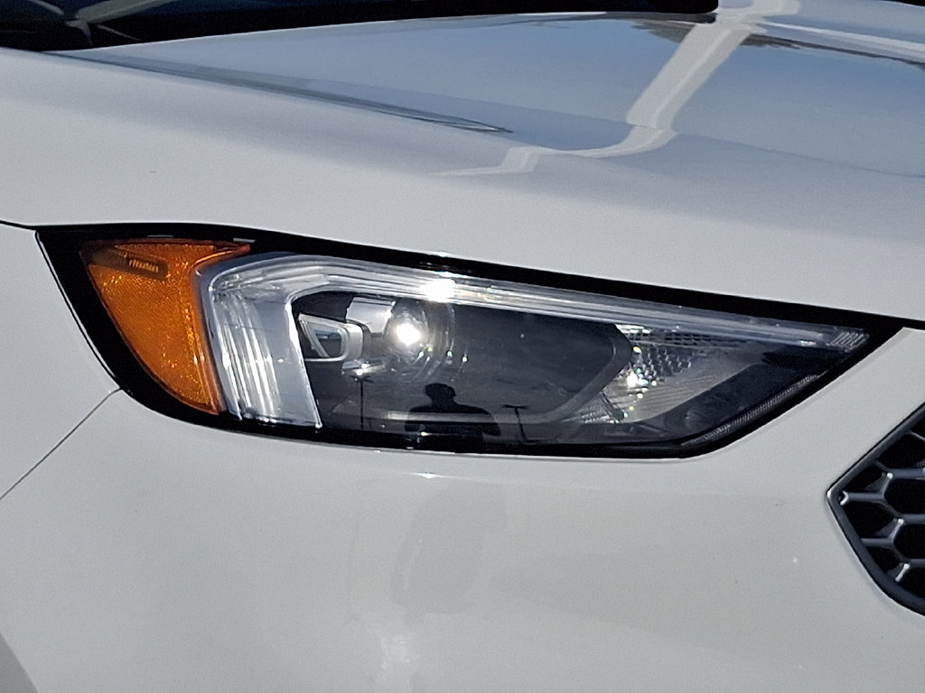 Used 2024 Ford Edge SEL AWD/4WD image 9