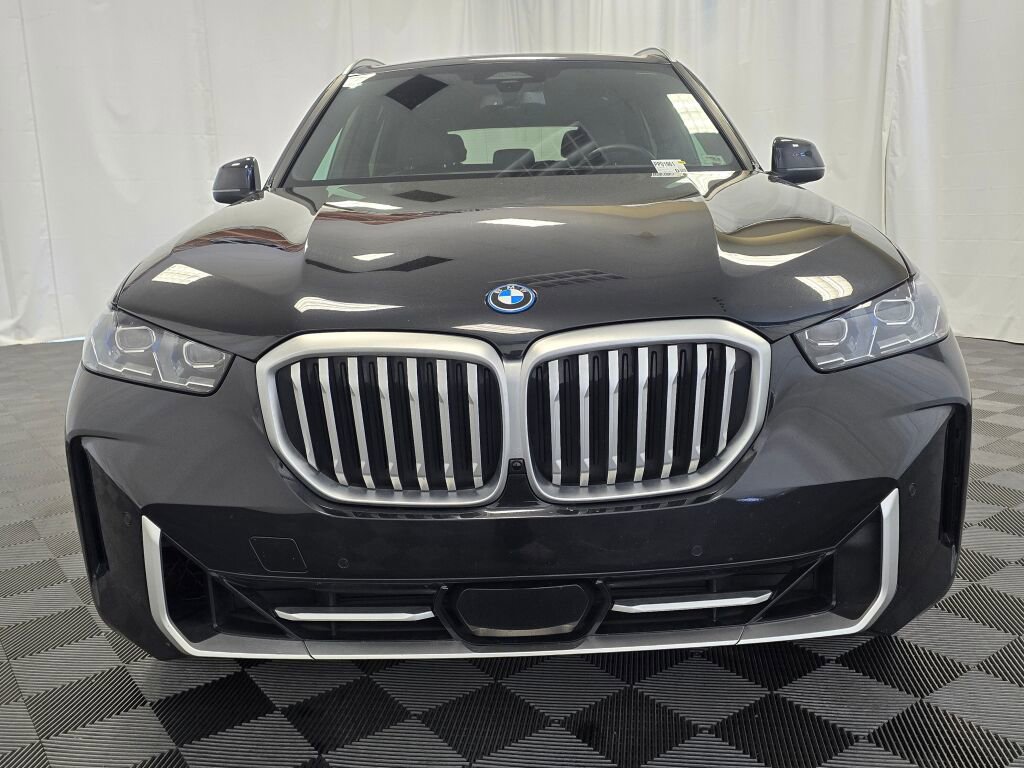 Used 2025 BMW X5 xDrive50e image 8