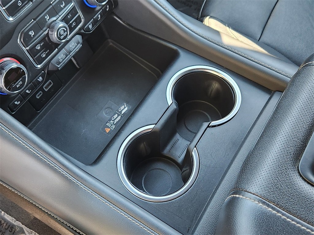 Used 2024 Chevrolet Tahoe Premier image 16