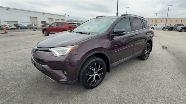 Used 2017 Toyota RAV4 SE image 4