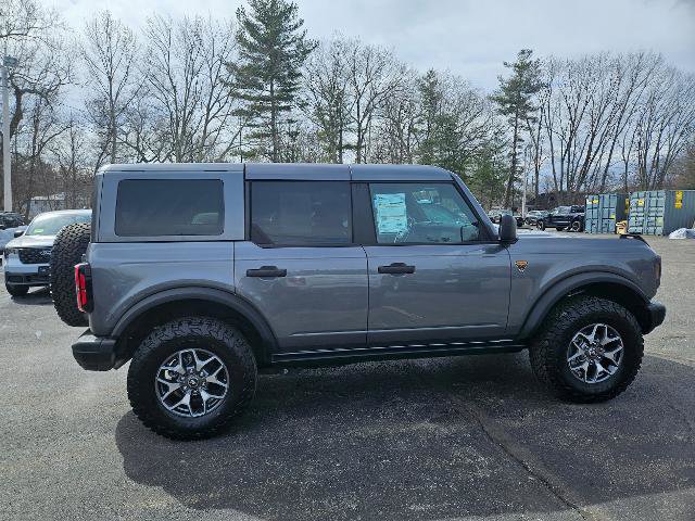 Certified 2025 Ford Bronco Badlands image 4