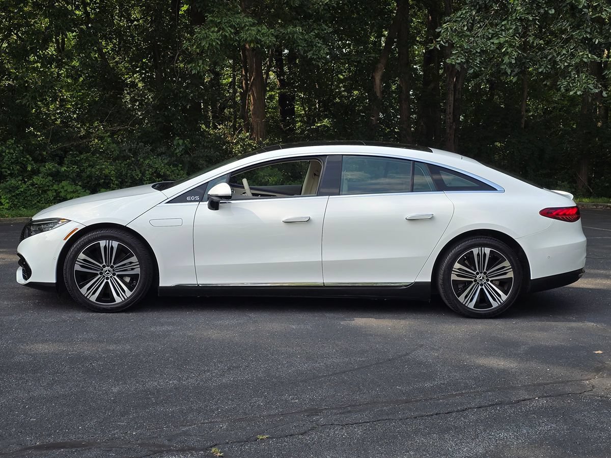 Used 2023 Mercedes-Benz EQS 450+ Sedan image 3