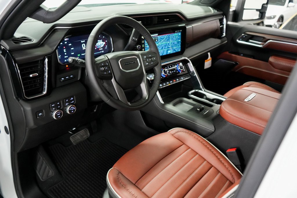 Used 2026 GMC Sierra 2500 Denali Ultimate image 9